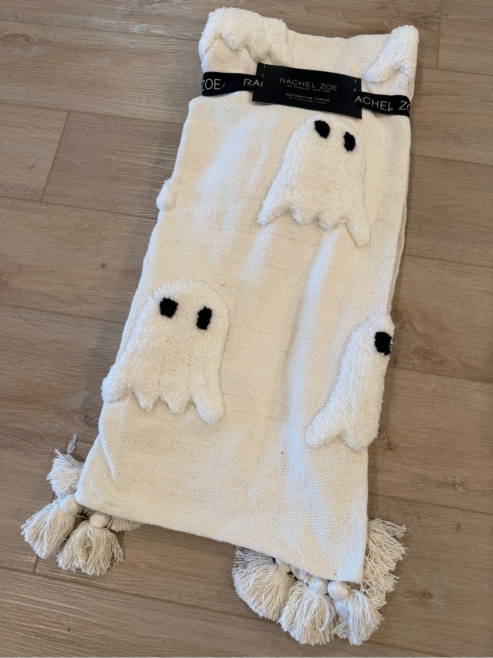 NWT RARE OG Viral Rachel Zoe Ghost Halloween Tassel Throw